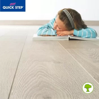 Ламінат Quick Step LARGO LPU3985 White vintage Oak planks для дитячої кімнати підлогове опкриття - екологічно чисте, європейська якість та стиль, задоволені діти, щісливі батьки