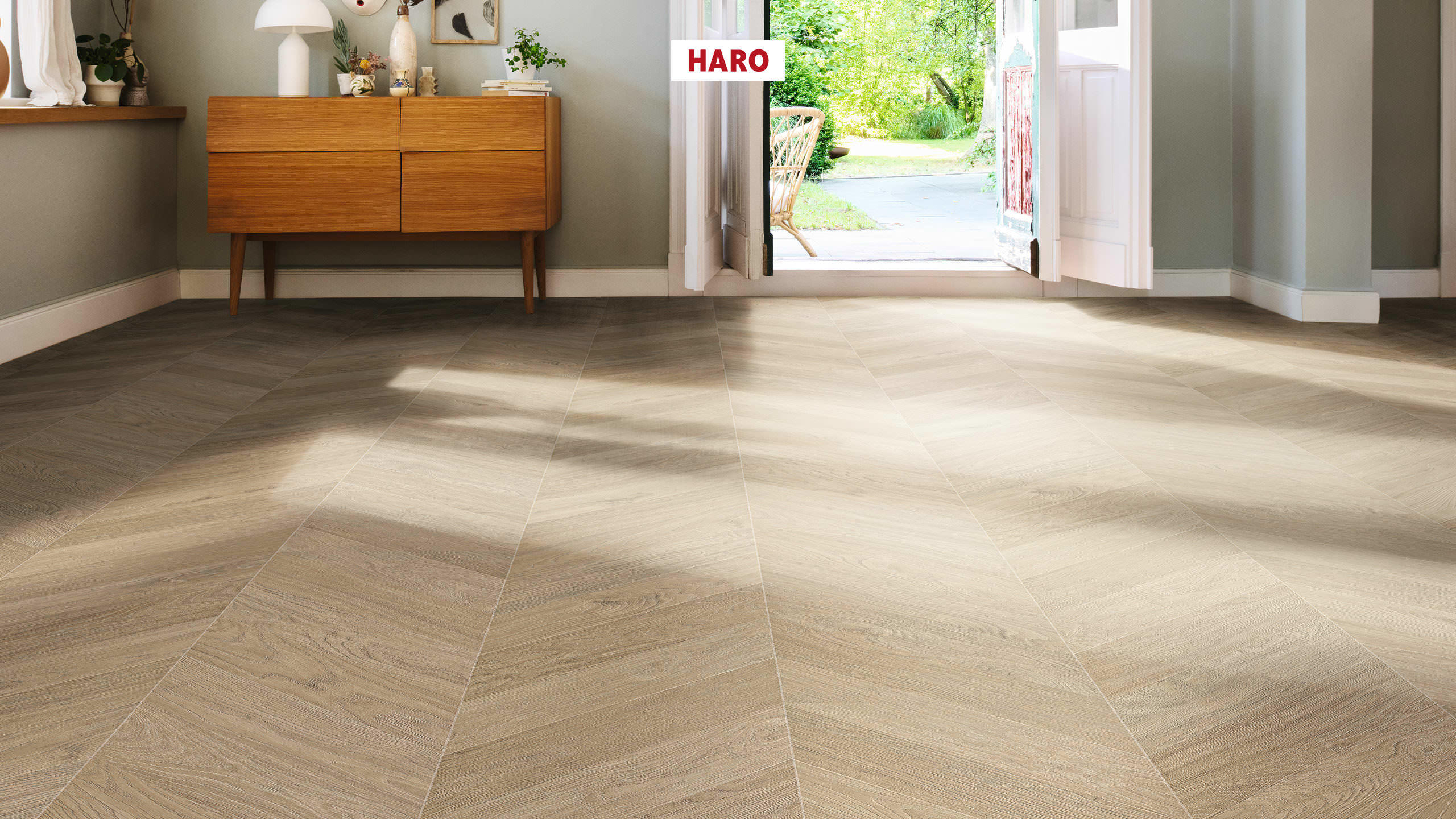 Ламінат HARO Chevron (французька ялинка) Oak White