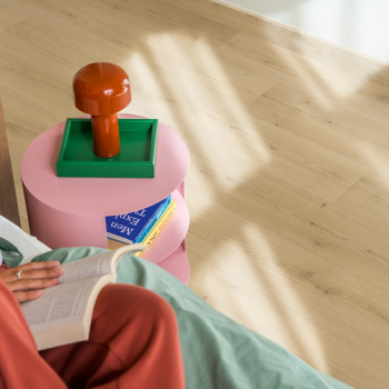 Вінілова підлога Quick Step Bloom AVMPU40319 Дуб шліфований бежевий